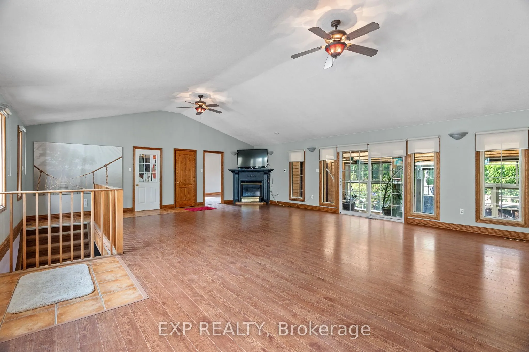 Detached kitchen at 8458 Lazy Lane Lambton Shores