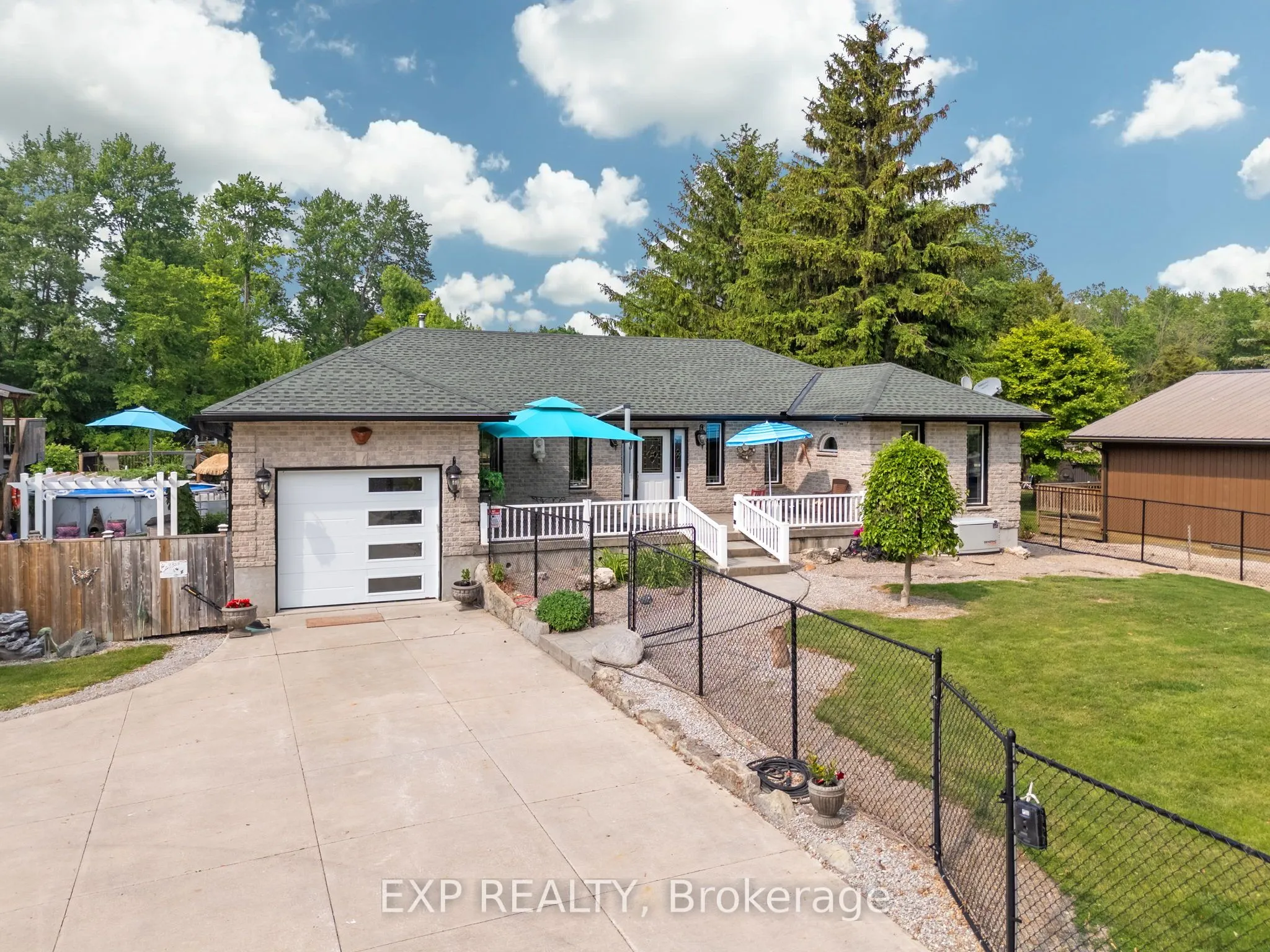 Detached living room at 8458 Lazy Lane Lambton Shores