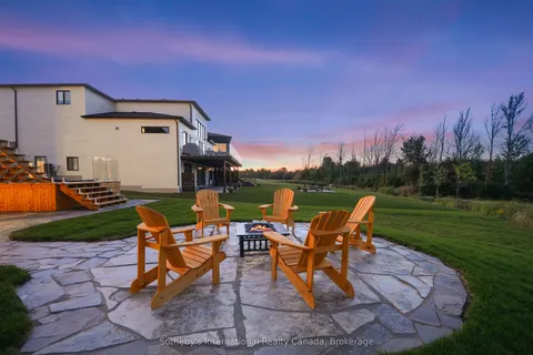101 Sladden Court, Blue Mountains, ON N0H 2P0