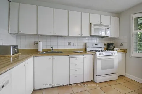 58 Lindhurst Crescent, ON K2G 0T7