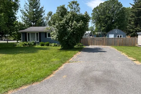 1005 Osborne Avenue, Cornwall, ON K6J 1K8