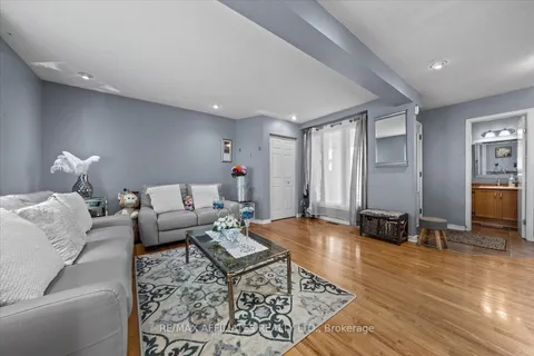 300 Sylvie Terrace, ON K1E 3M2