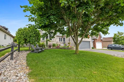 8 Brookside Street, ON L0A 1G0