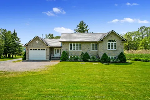 13715 County 2 Road, ON K0K 1S0