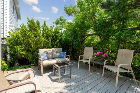 257 Berry Street, ON L9V 3E1