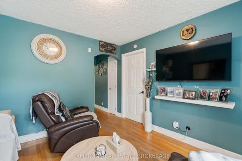 219 Seventh Street, ON K6H 2R5