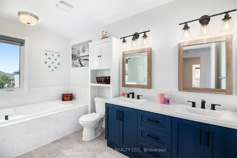 129 Lyon Street, ON K0A 1W0