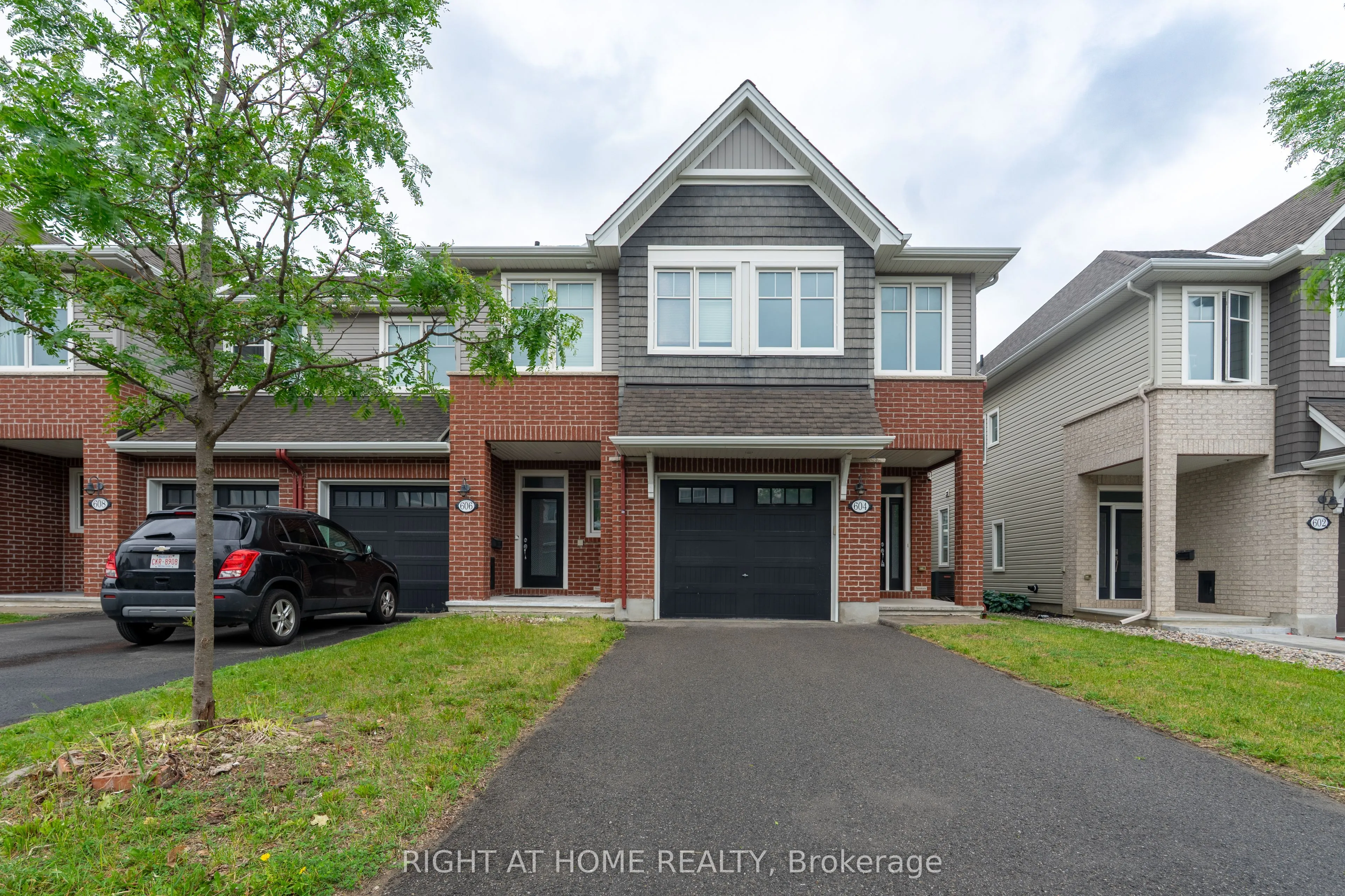 604 Egret Way, ON K2J 6K9