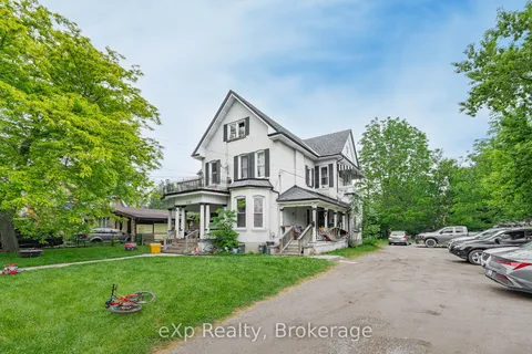 138 Chatham Street, ON N3S 4G4