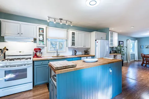 25 Highlander Street, Niagara-on-the-Lake, ON L0S 1L0