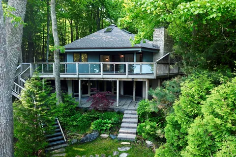 15 Georgian Drive, ON N0H 1W0