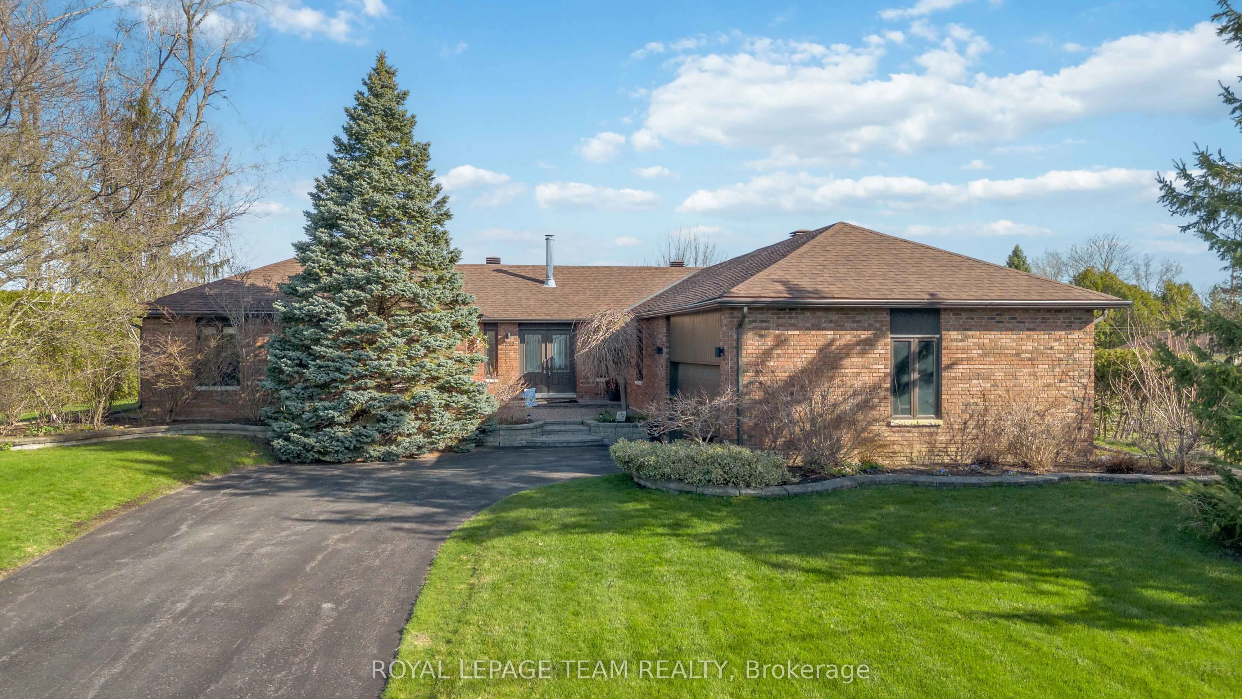 1322 Johnston Drive, ON K4P 1A4