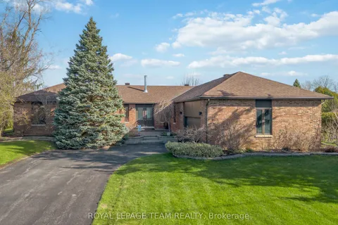 1322 Johnston Drive, ON K4P 1A4