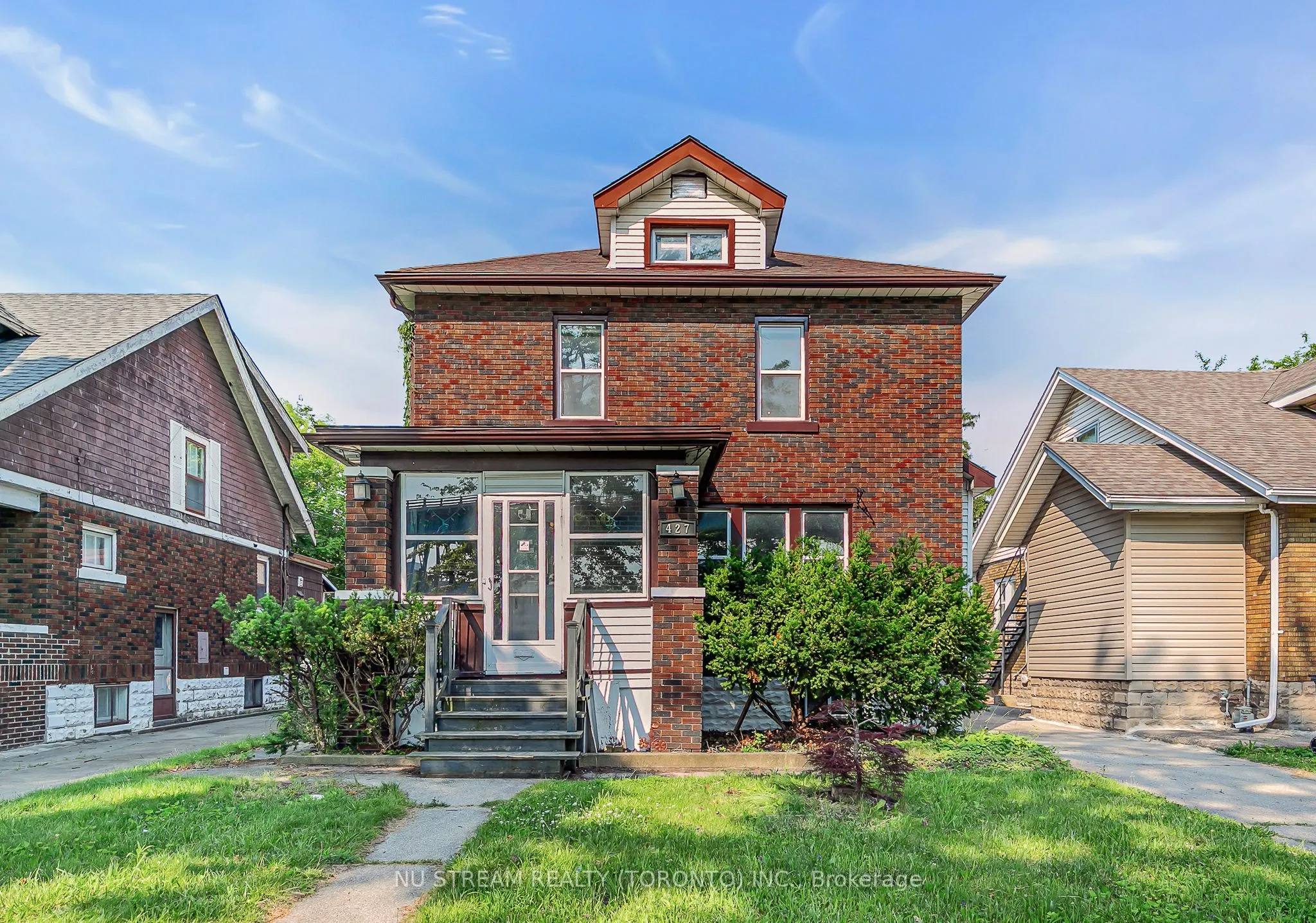 427 Indian Road, ON N9C 2M3