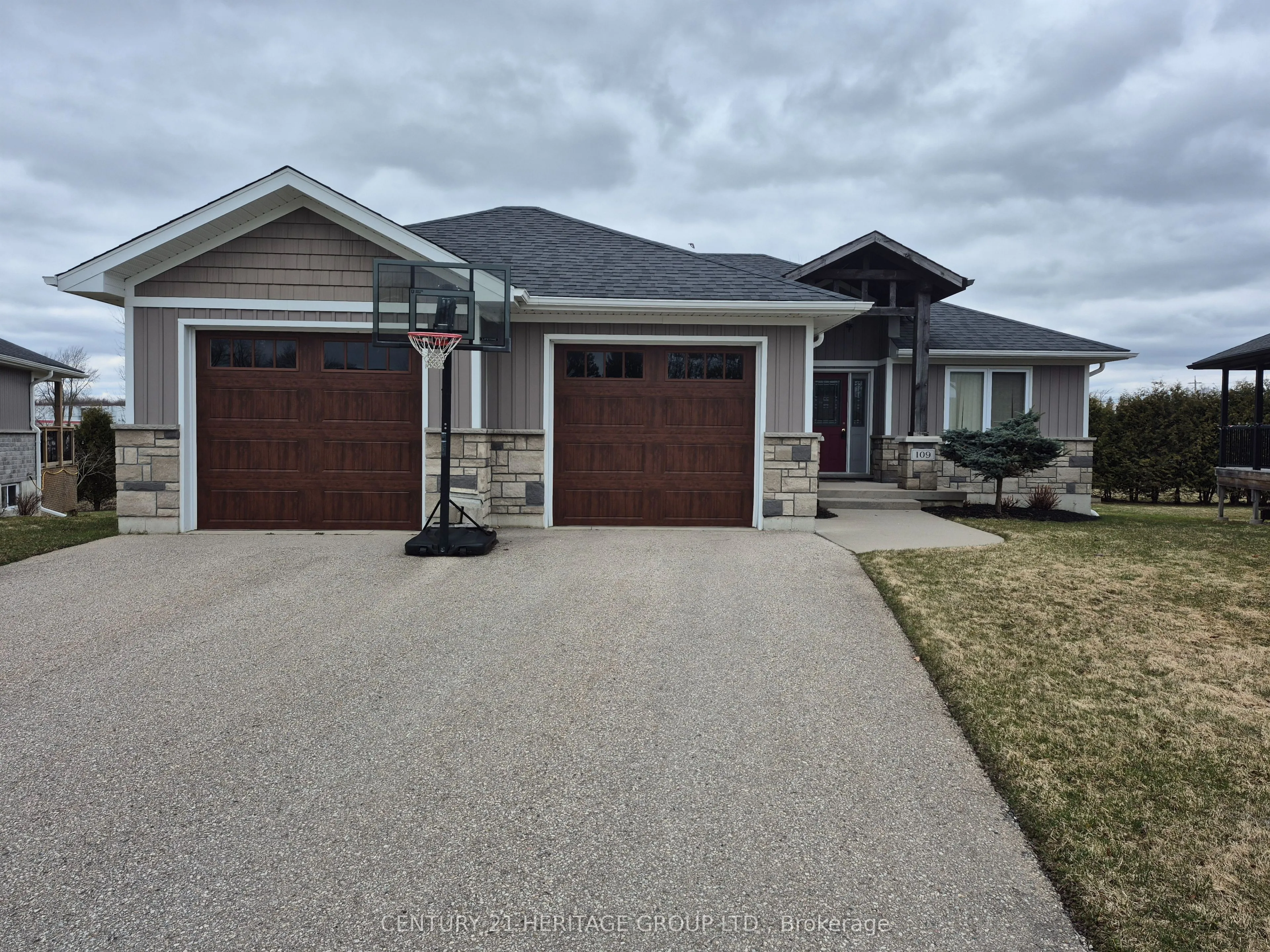 109 Tuffy Macdougall Court, Minto, ON N0G 1Z0