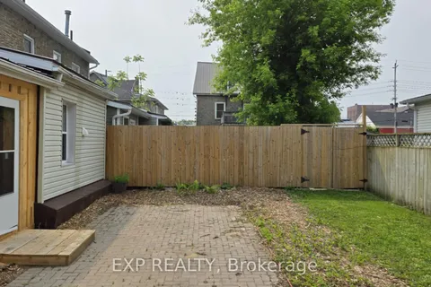 60 John Street, ON K6V 5A7