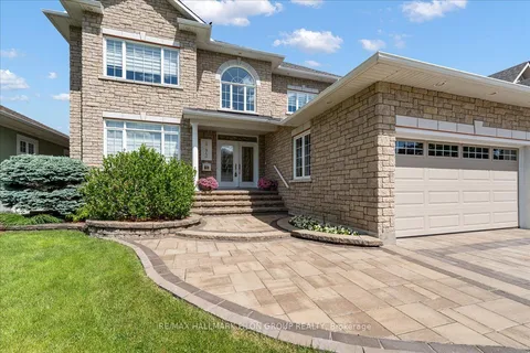 6373 RADISSON Way, ON K1C 2Z9