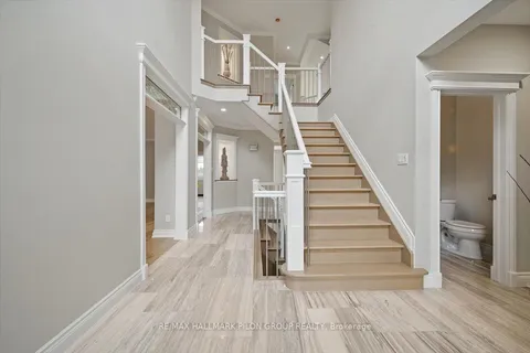6373 RADISSON Way, ON K1C 2Z9