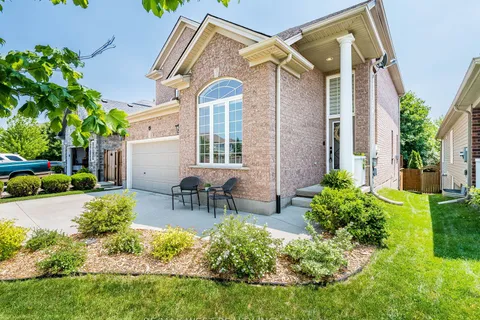 19 Bowen Drive, ON N1E 0C9