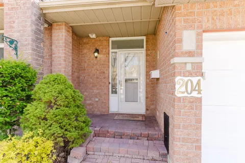 204 Windhurst Drive, ON K2G 6H9
