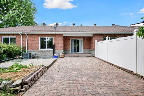 9 Weaver Crescent, ON K2K 3E1