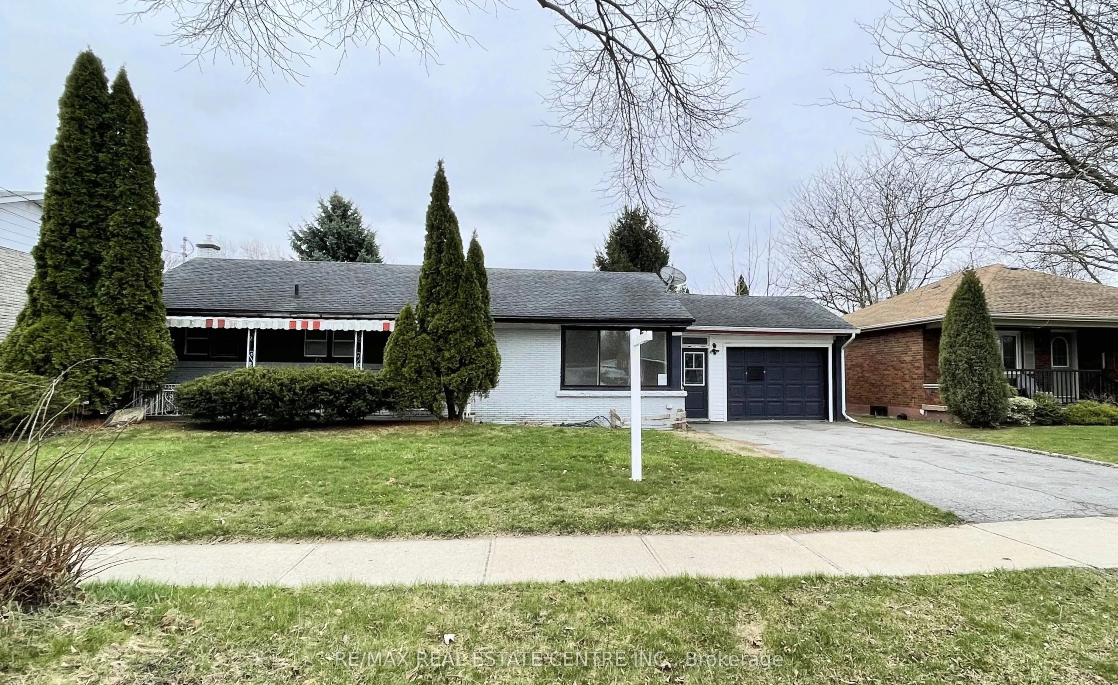 5866 Valley Way, ON L2E 1Y1