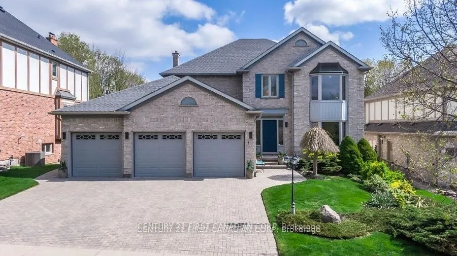 31 Glenridge Crescent, ON N6G 4W5