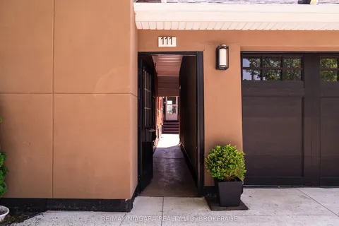 111 Riverdale Avenue, ON L2R 3S4