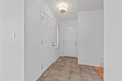 826 Marsh Crescent, ON K7P 2R2