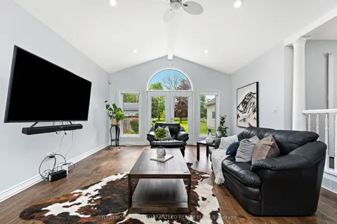 56 Dunkeld Avenue, ON L2M 4A7
