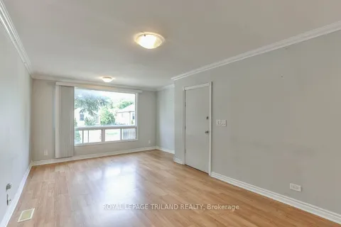 10 LINWOOD Street, ON N5Y 1W2