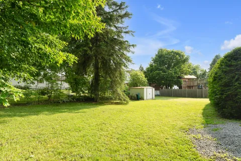1261 Prince Charles Drive, ON K7M 5J9
