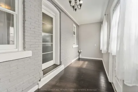 36 Queen Street, ON L2V 3N1