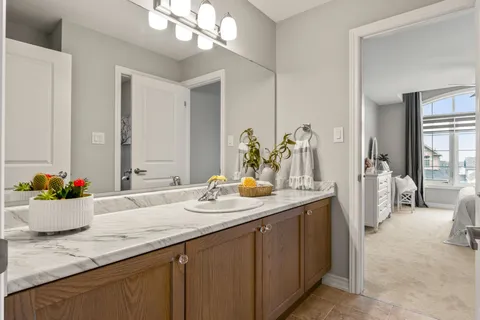 137 Highlands Boulevard, ON L0A 1G0