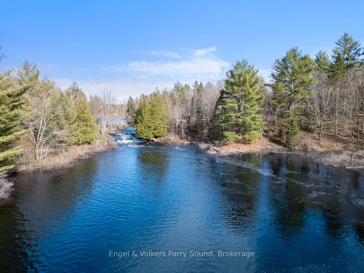 699 Bunny Trail, ON P2A 2W8