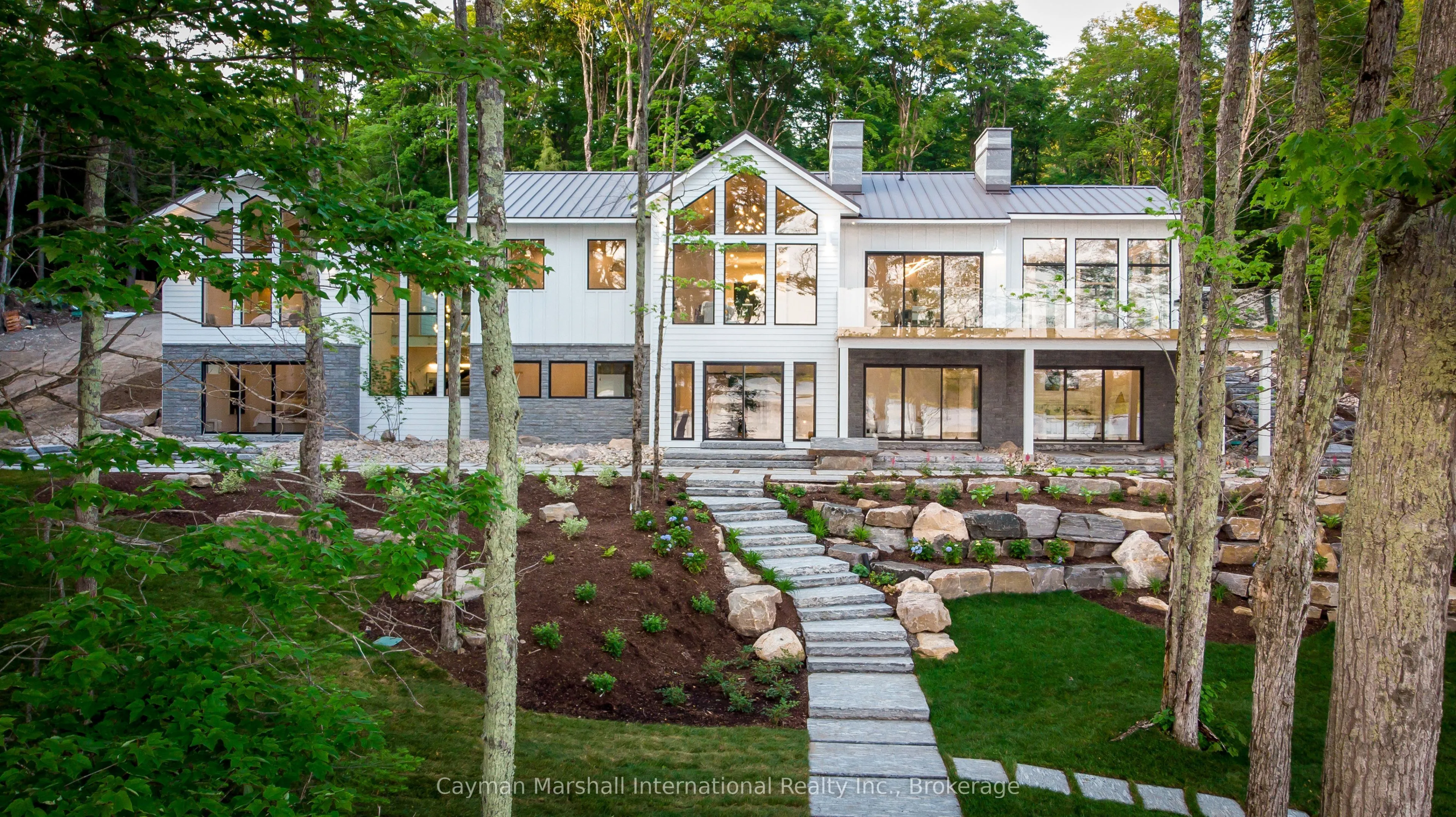 1331 SOUTH MONCK Drive, ON P1L 1W8