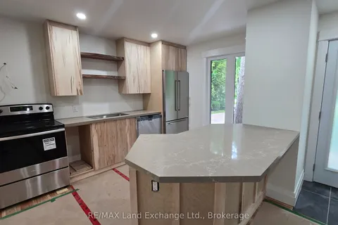 325 Ojibwa Trail, ON N0G 2R0