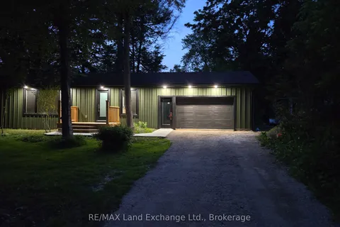 325 Ojibwa Trail, ON N0G 2R0