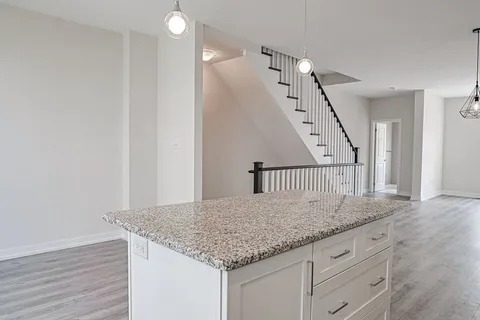 22 Waterview Lane, Grimsby, ON L3M 0H2