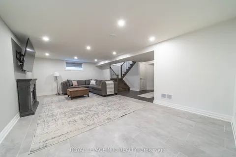 5 Autumn Avenue, ON L2V 0B6
