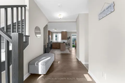 724 Vennecy Terrace, ON K1W 0N3