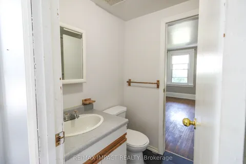 439 Division Street, ON K9A 3R8