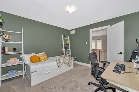 128 Crevasse Road, ON K1W 0P9