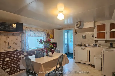 19 Mill Street, ON N0H 1W0