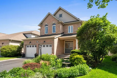 7 Knotwood Court, ON K2J 5E5