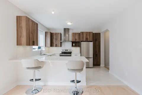 438 EPOCH Street, ON K2J 6X7