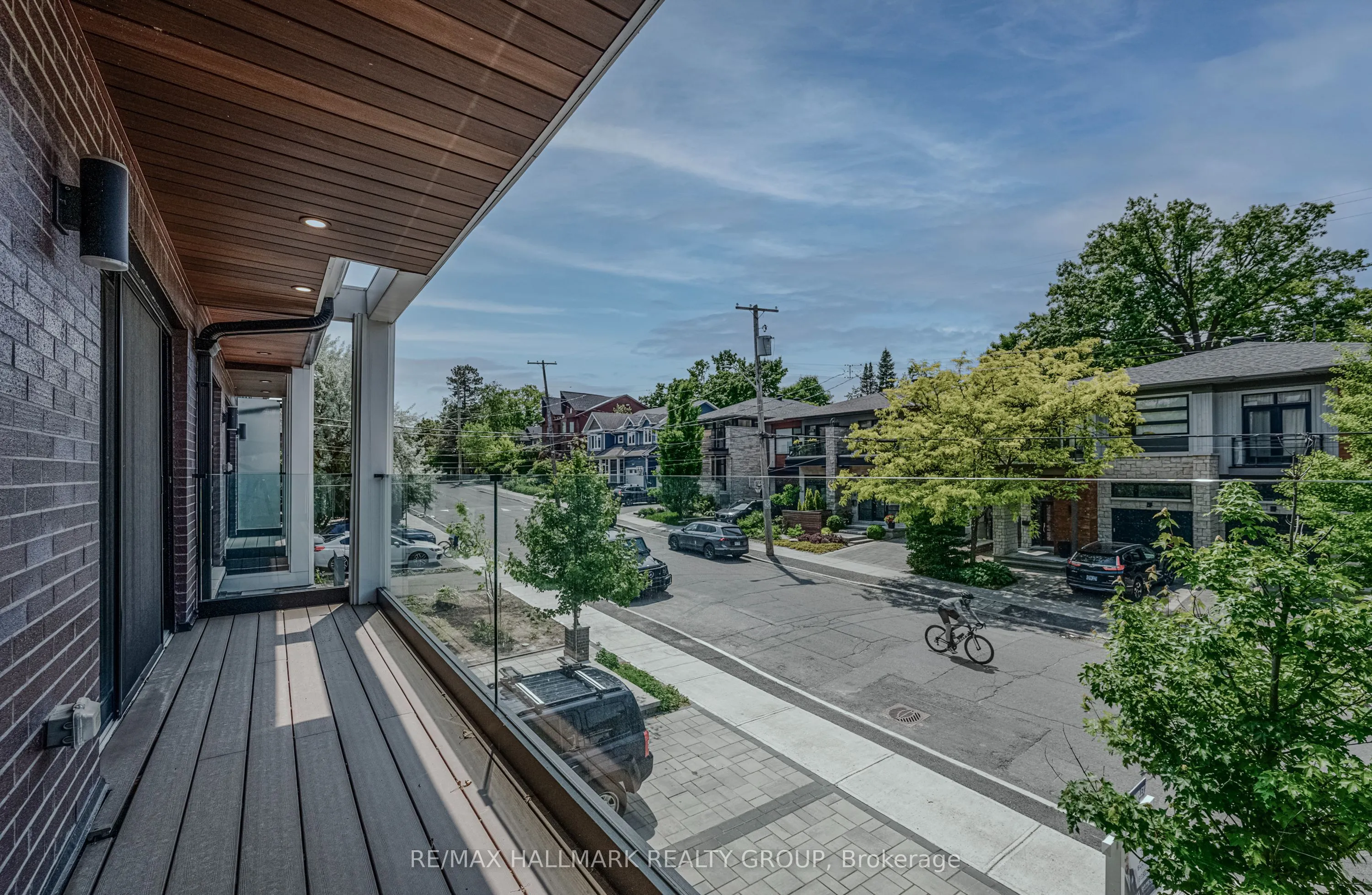 185A 185B CARLETON Avenue, ON K1Y 0J5