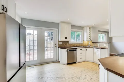 50 Applewood Crescent, ON K9V 4X6