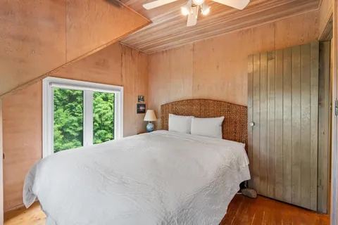 33 Lakeshore Drive, South Huron, ON N0M 1T0