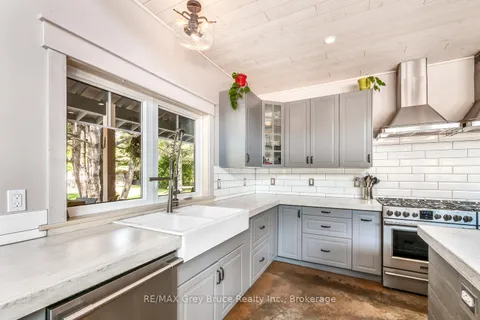 62 Cape Hurd Road, ON N0H 2R0